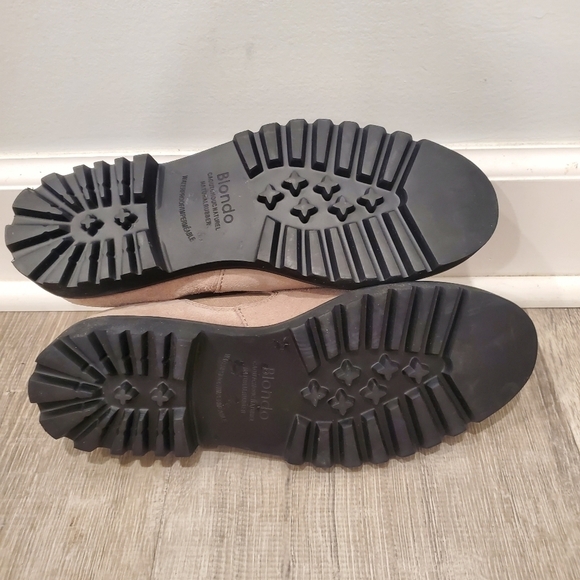 NEW Blondo Gray Suede Ankle Boot - Picture 4 of 9